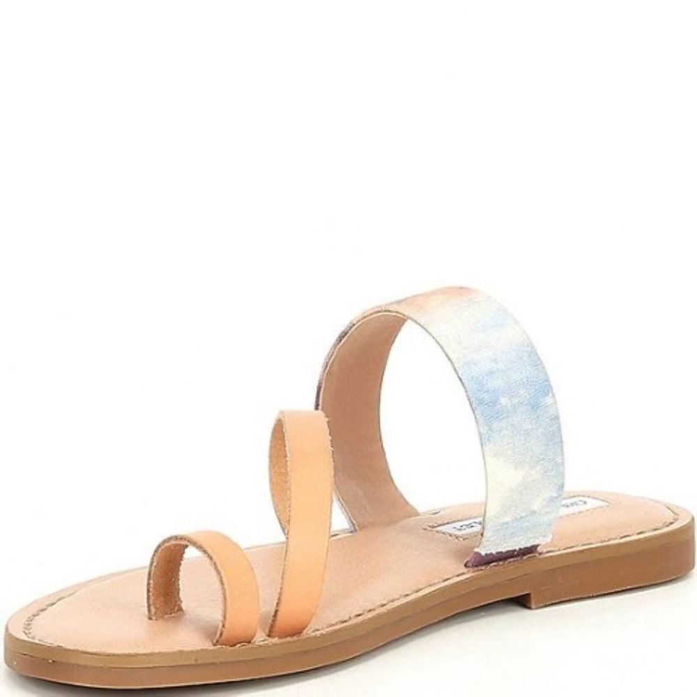 Chelsea & Violet Bling Tie Dye Toe Ring Sandals - Picture 4 of 4